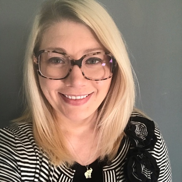 Meet your Posher, Jewlina - Picture 1 of 2